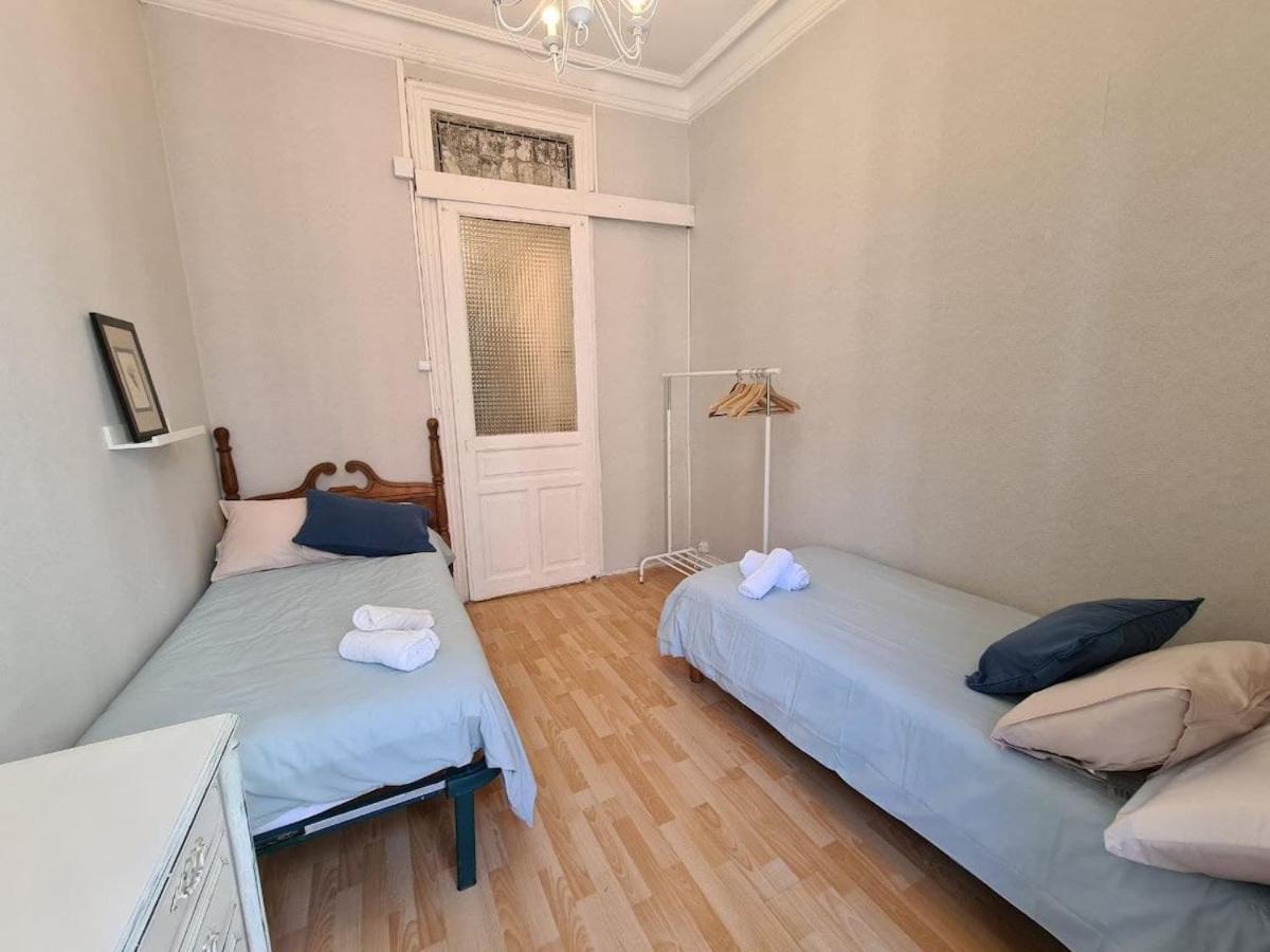 122A - Emblematica Vivienda En Playa San Lorenzo Хихон Экстерьер фото
