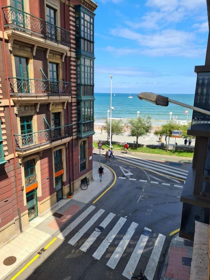 122A - Emblematica Vivienda En Playa San Lorenzo Хихон Экстерьер фото